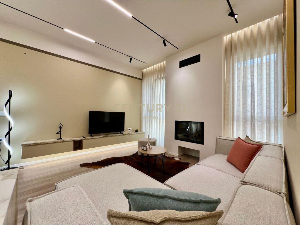 QIRA, APARTAMENT PREMIUM 2+1+2 me POST PARKIMI ‼️