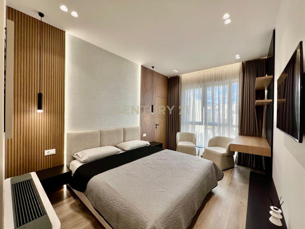 QIRA, APARTAMENT PREMIUM 2+1+2 me POST PARKIMI ‼️