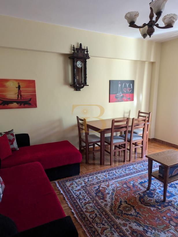 Apartament 2+1 me qera, Qendër