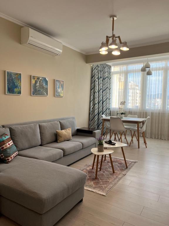 APARTMENTE ME QERA 2+1+2