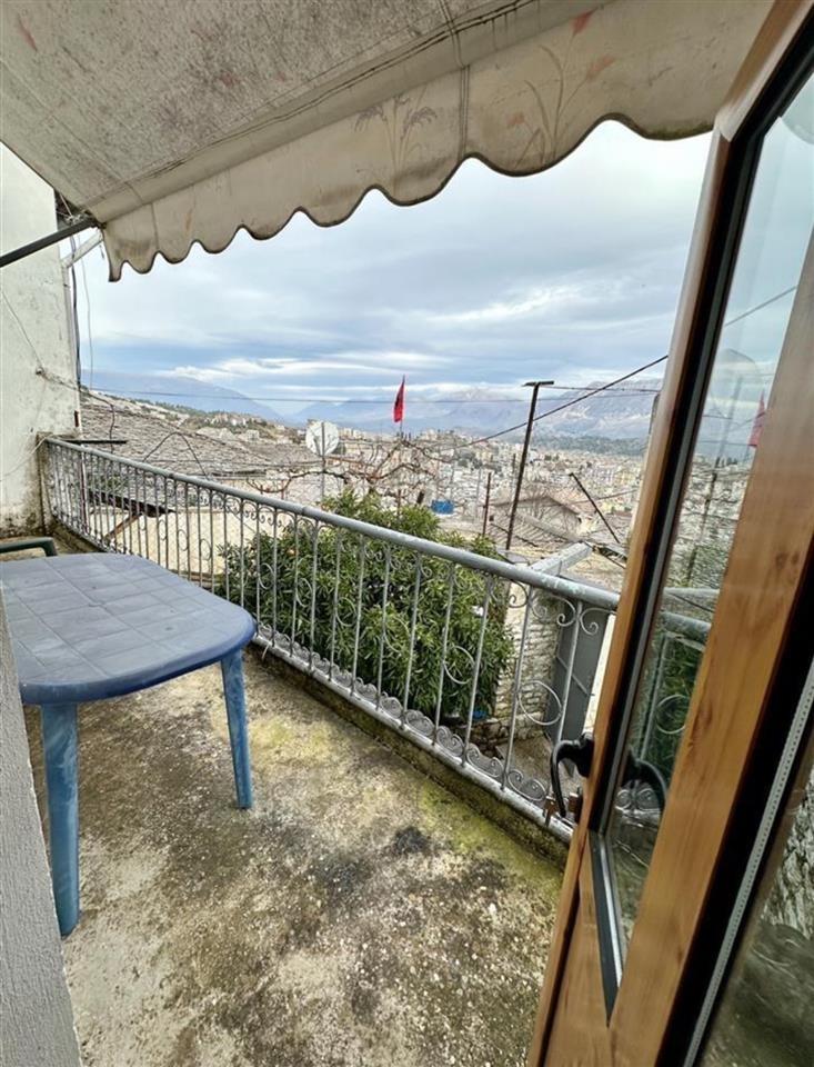 Vile 3 kate Gjirokaster