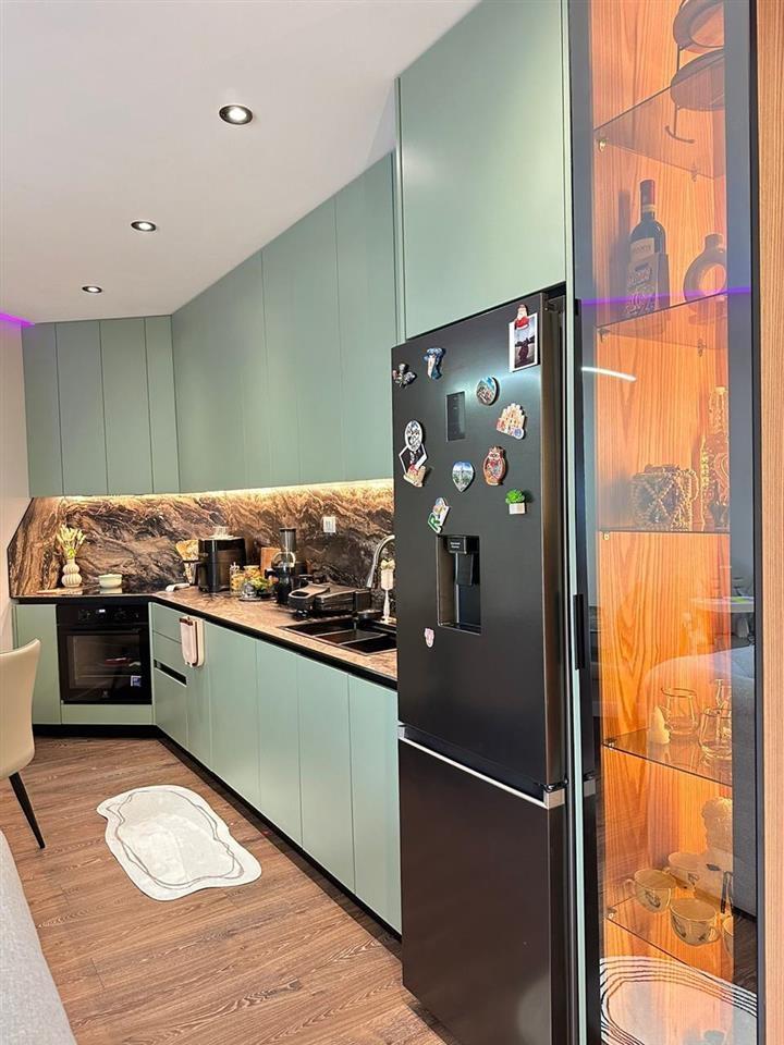 Shitet Super apartament 2+1 Durres Hyrje plazh