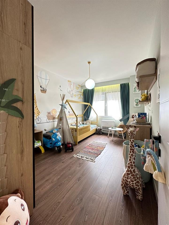 Shitet Super apartament 2+1 Durres Hyrje plazh