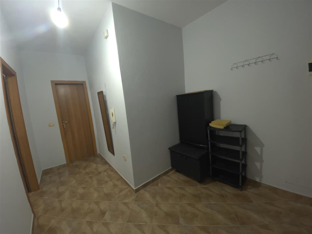 Jepet me qera, Apartament 1+1