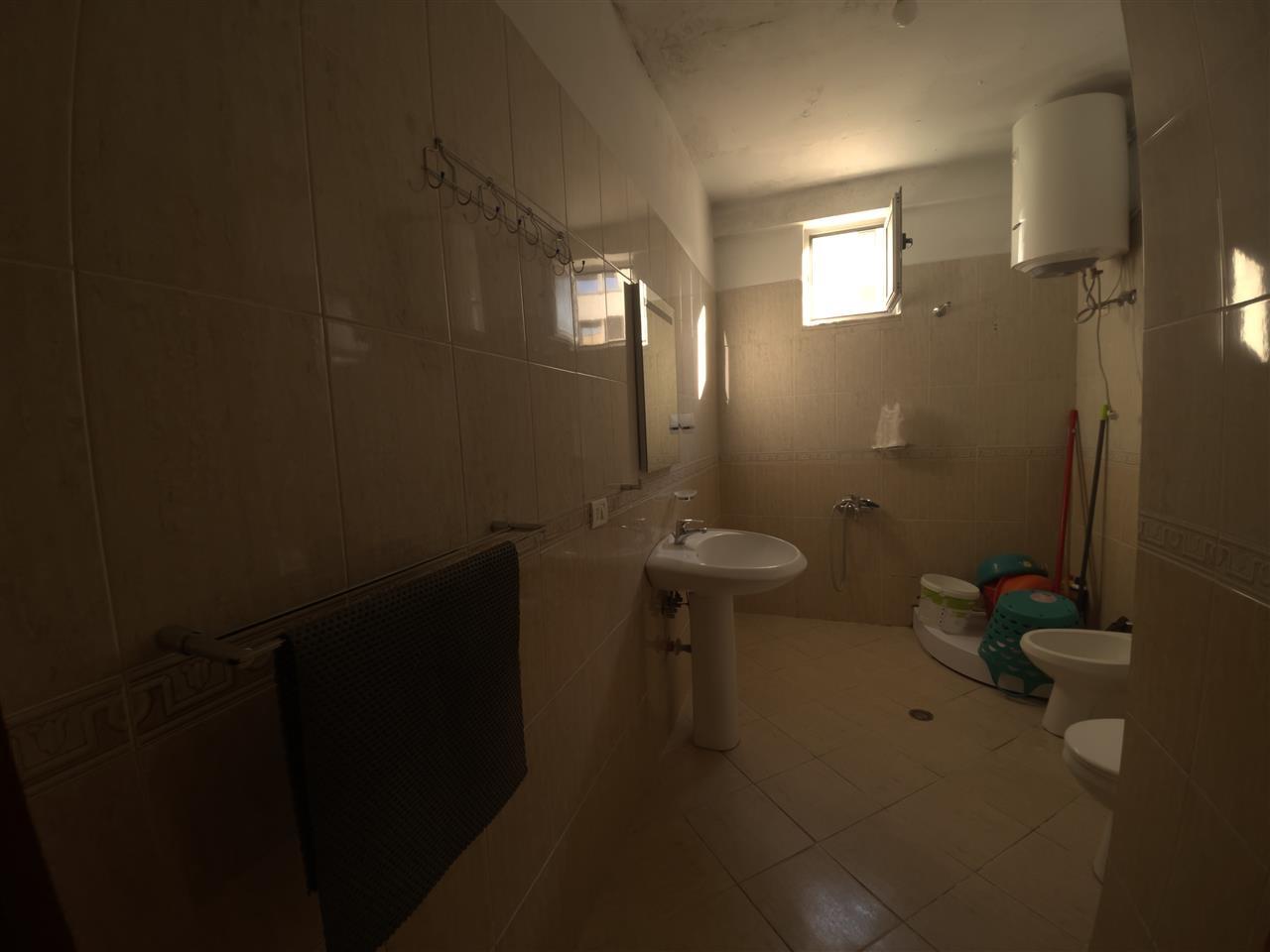 Jepet me qera, Apartament 1+1