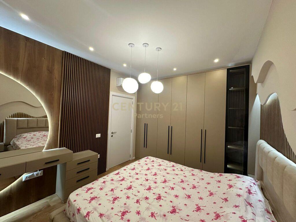 Qira Apartament 2+1 Shkolla e Kuqe €1500