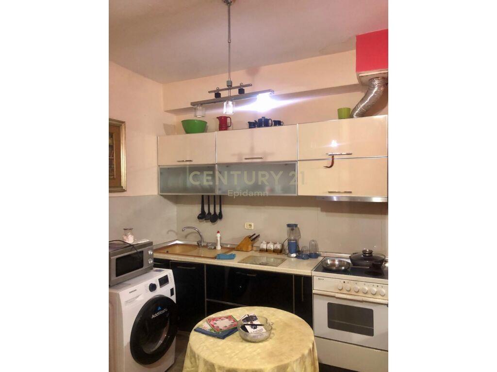 Apartament 1+1 për Shitje në Qender te Durrësit!!