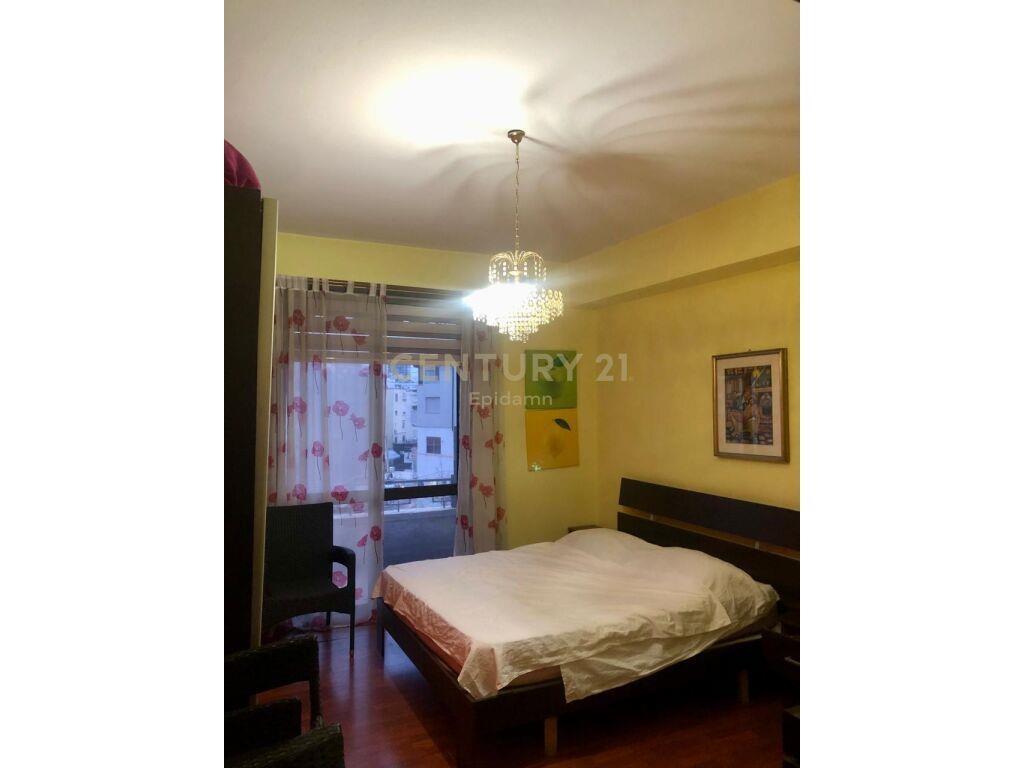 Apartament 1+1 për Shitje në Qender te Durrësit!!