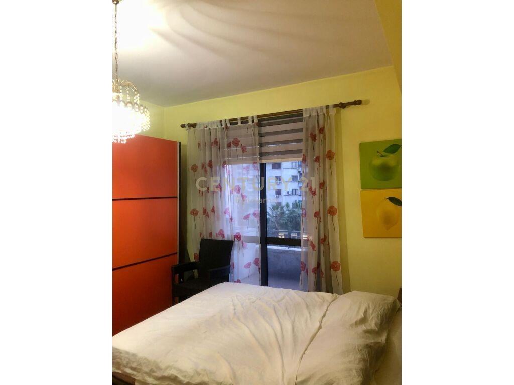 Apartament 1+1 për Shitje në Qender te Durrësit!!