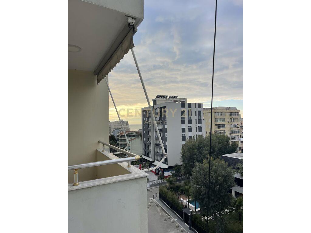 SHITET APARTAMENT 2+1+2T+3 BALLKONE NE PLAZH, ILIRIA!