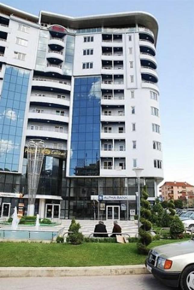 Hyrje me qera tek kapri, Pogradec