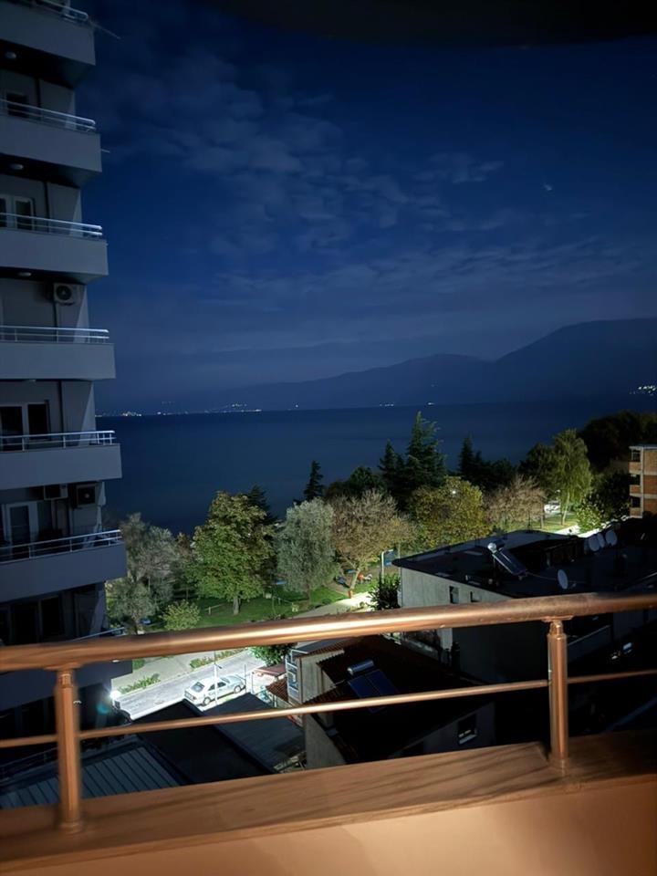 Hyrje me qera tek kapri, Pogradec