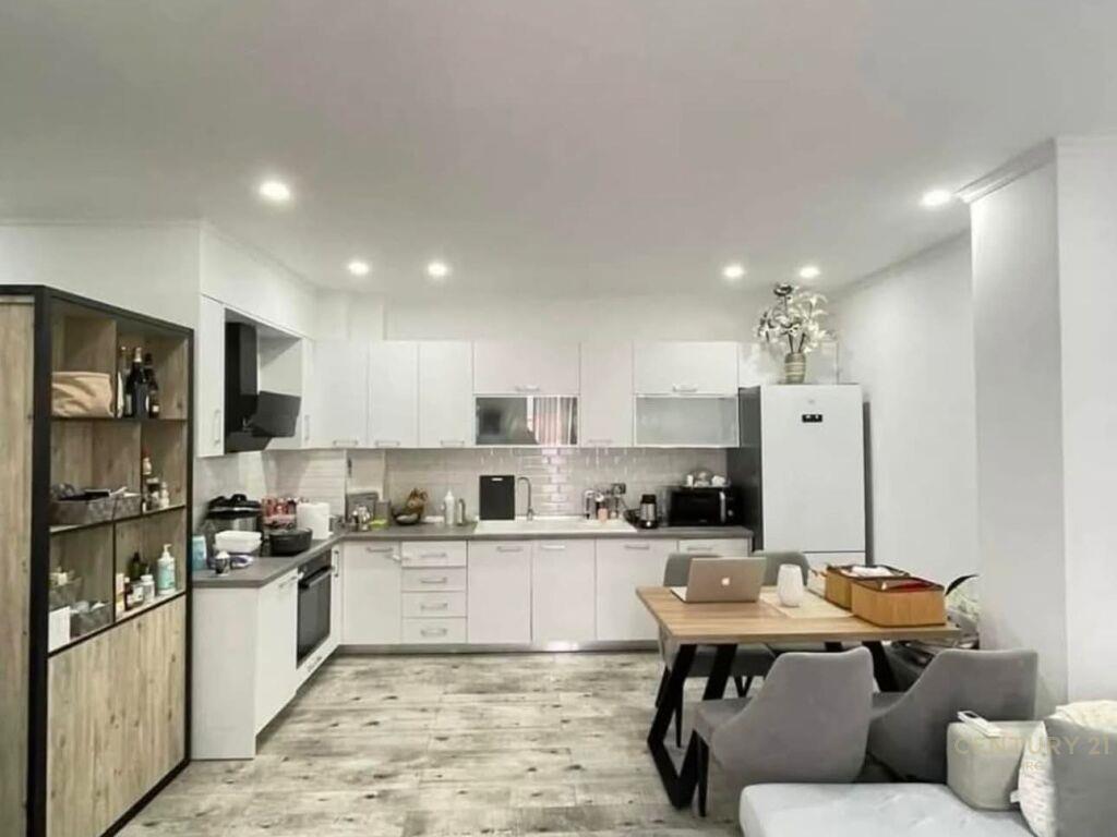 Shitet Apartament 1+1 Don Bosko € 148 200