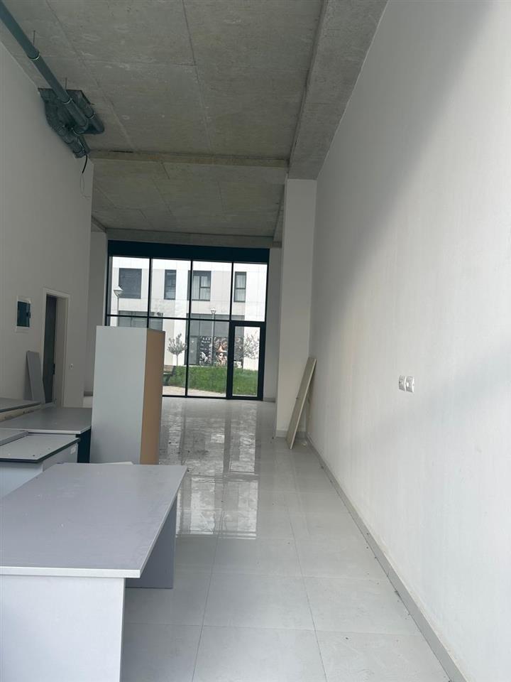 JEPET DYQAN ME QERA KOMPLEKSI MARGA.