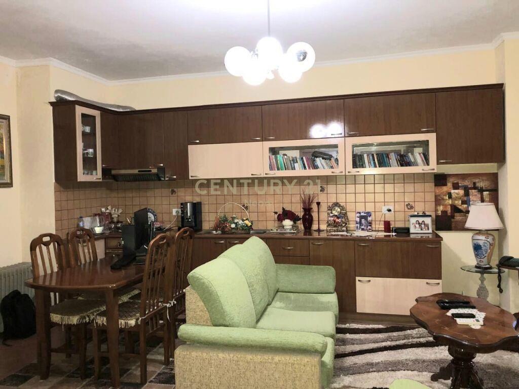 Shitet Apartment 2+1+1 Astiri 109,000 €