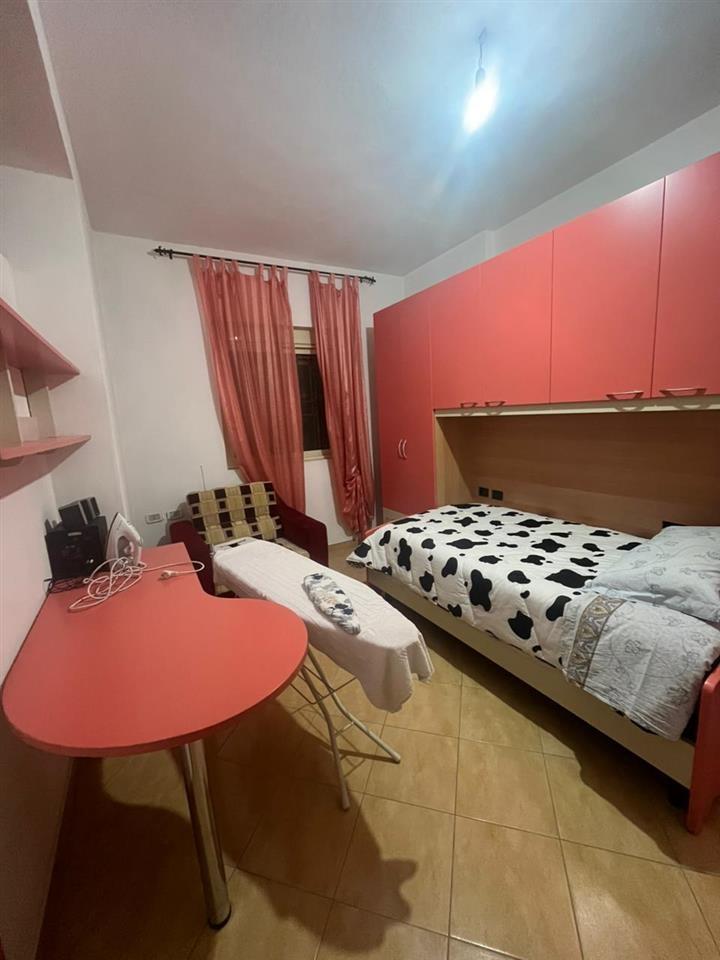 Jepet me qera apartament 3+1