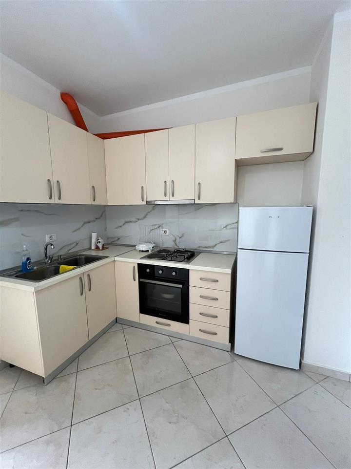 Jepet me qera apartament 1+1