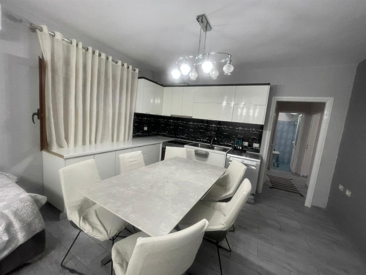 Jepet me qera apartament 2+1