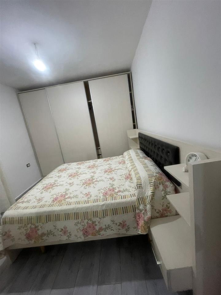 Jepet me qera apartament 2+1