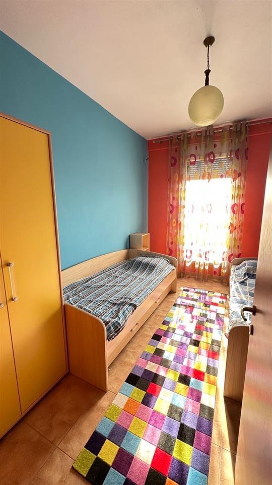 Apartament 2+1 me qera Zogu i Zi, Tirane