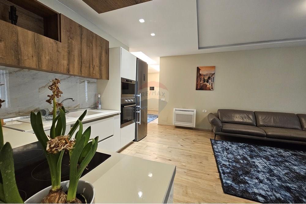 2+1 per shitje 21 dhjetori!