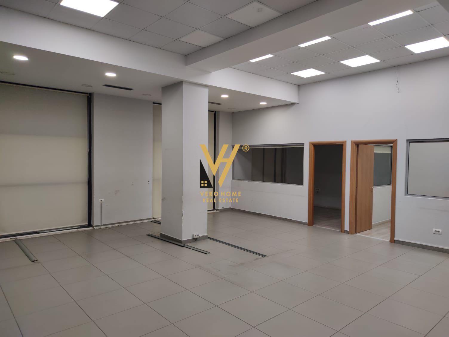 120 M2 ME QERA TE KOMUNA E PARISIT 1.200 EURO