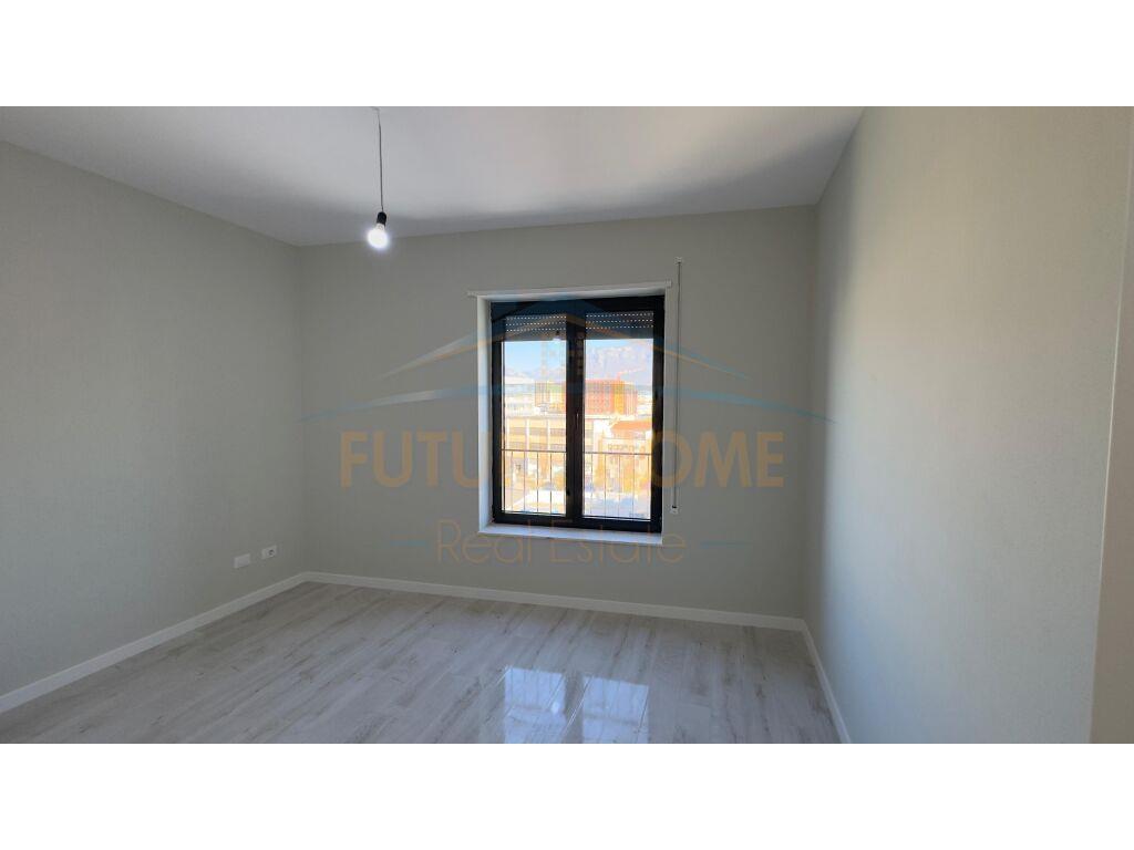 Apartament 2+1+Post Parkimi te Stacioni i Trenit