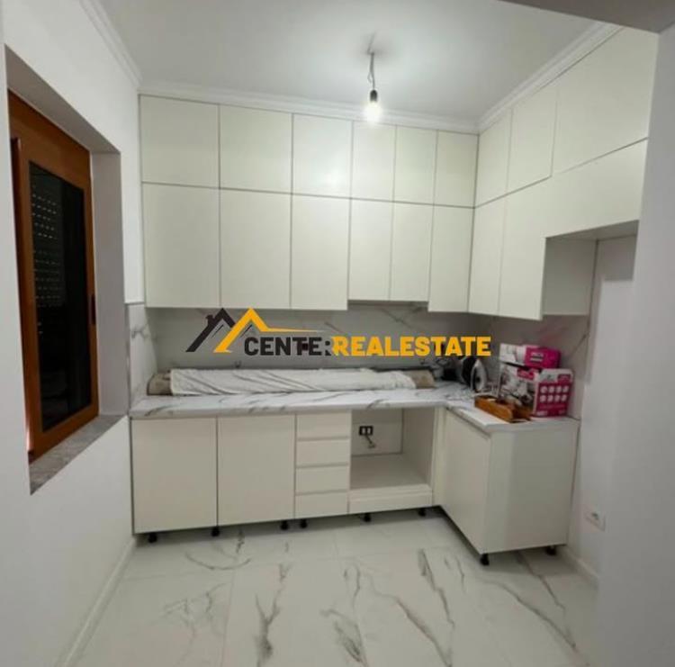 JEPET ME QIRA APARTAMENT 1+1 ,ELBASAN.