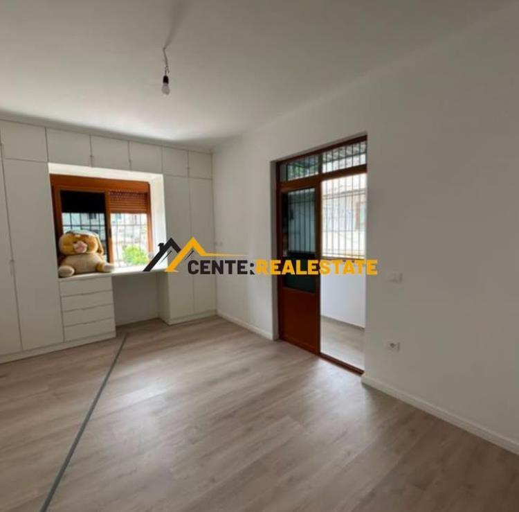 JEPET ME QIRA APARTAMENT 1+1 ,ELBASAN.
