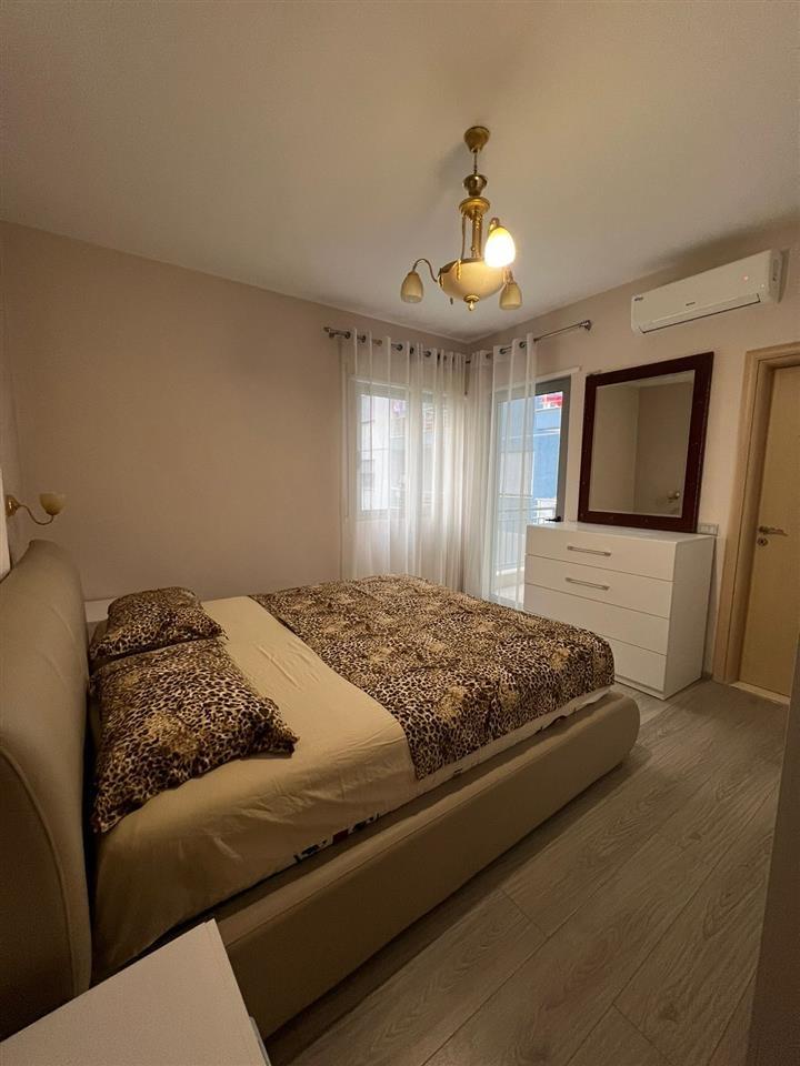 JEPET ME QERA APARTAMENT 2+1+2 TE KOMBINATI I PESHKUT