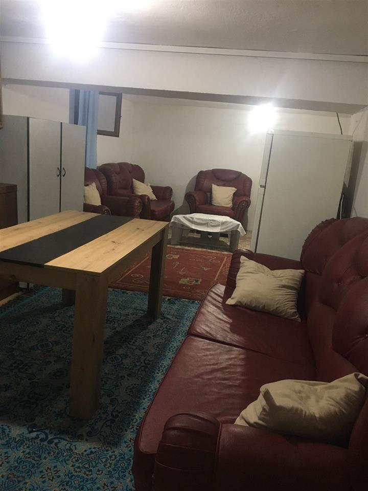 shtepi me qera te Kodra Priftit