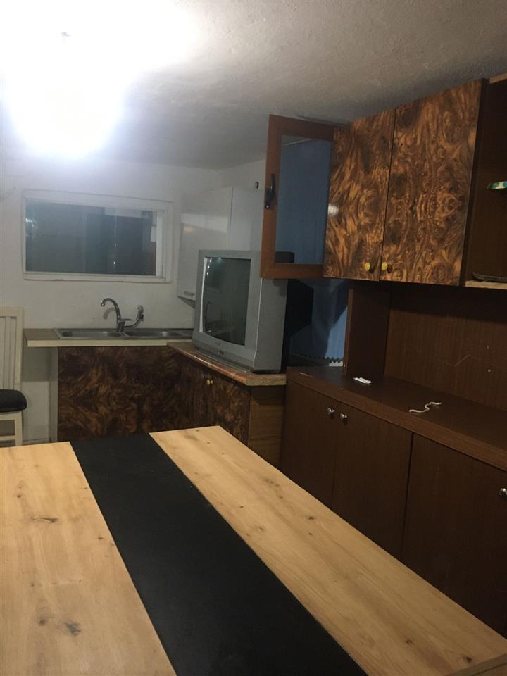 shtepi me qera te Kodra Priftit