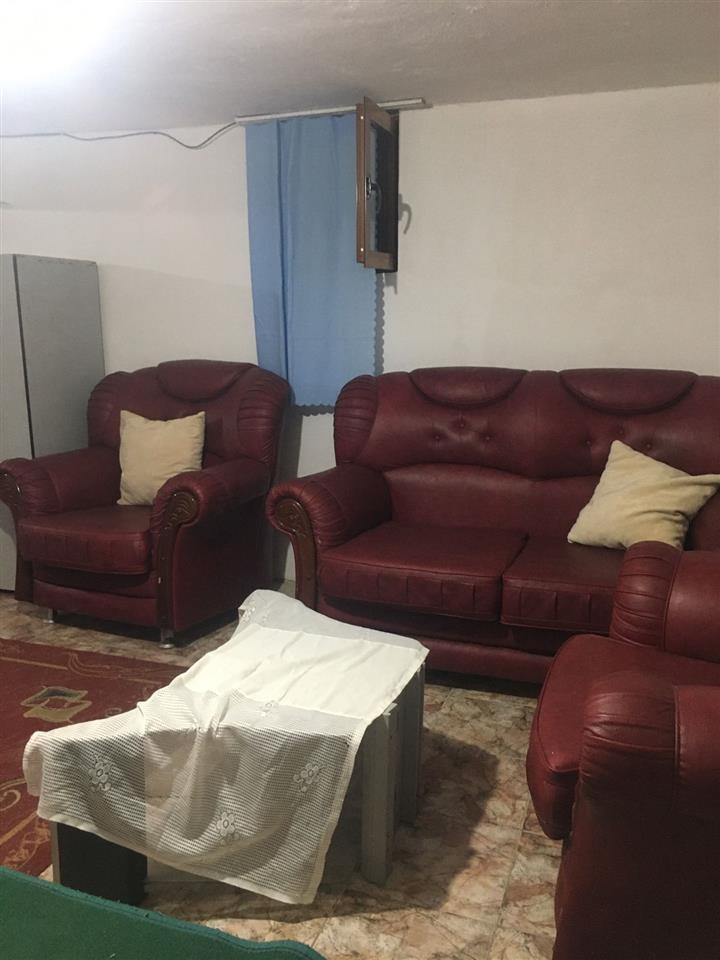 shtepi me qera te Kodra Priftit