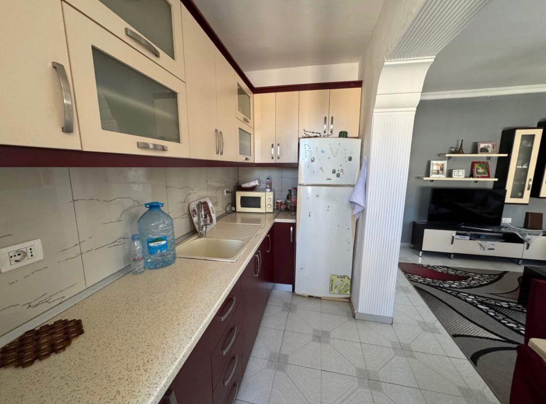 Shitet apartament 2+1,Vlore