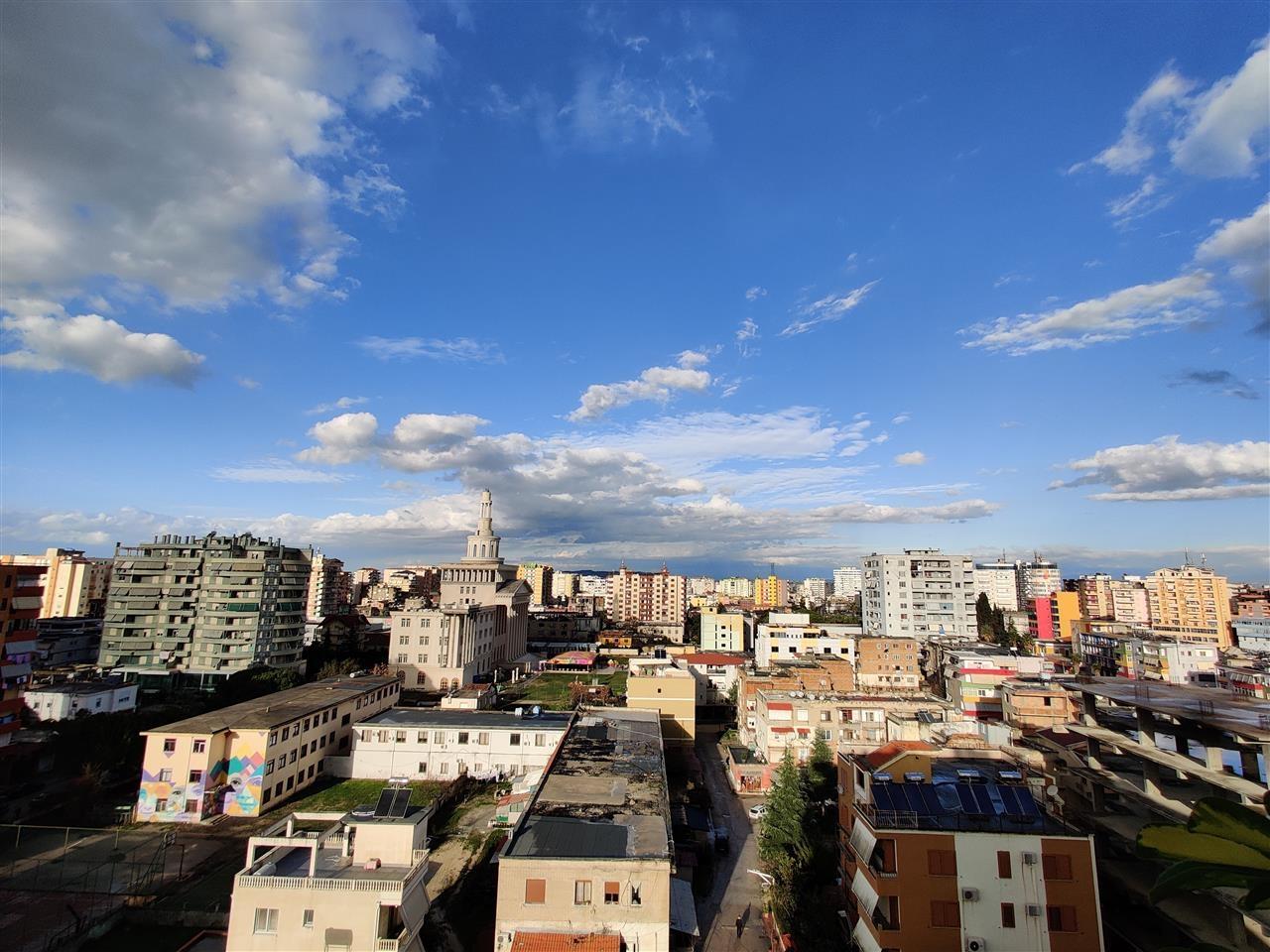 Shitet 3+1 pallat i ri 130m2, 95 milion lek