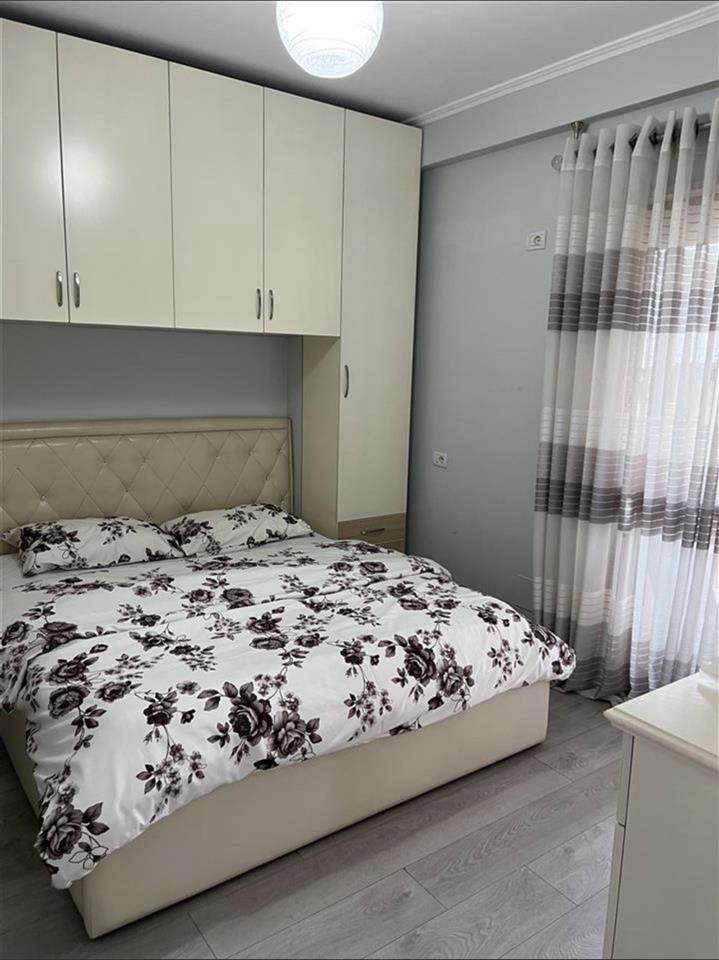 Qera Ditore 2+1+2 përball Delijorgji