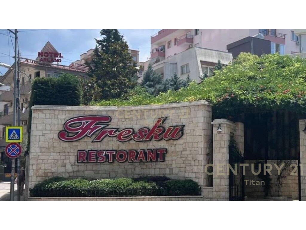 Shitet Apartament 2+1 Në Fresk !