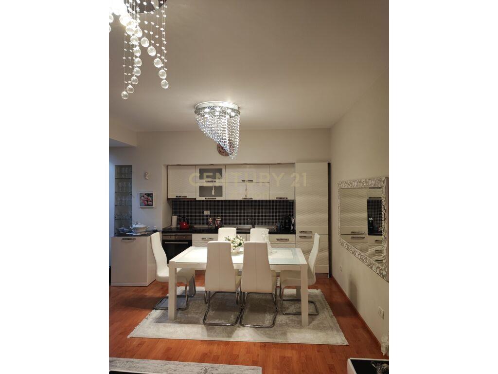 JEPET ME QIRA APARTAMENT +POST PARKIMI,DURRES!