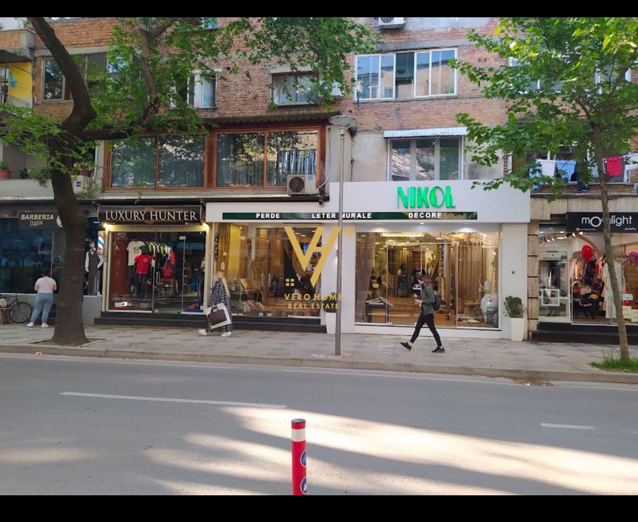 20 M2 ME QERA NE MYSLYM SHYR 1.000 EURO