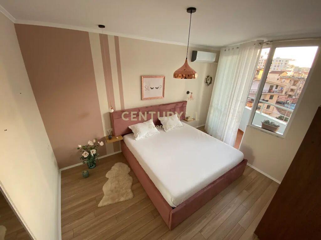 RRUGA E BARRIKADAVE, JAPIM APARTAMENT 1+1 PER QIRA