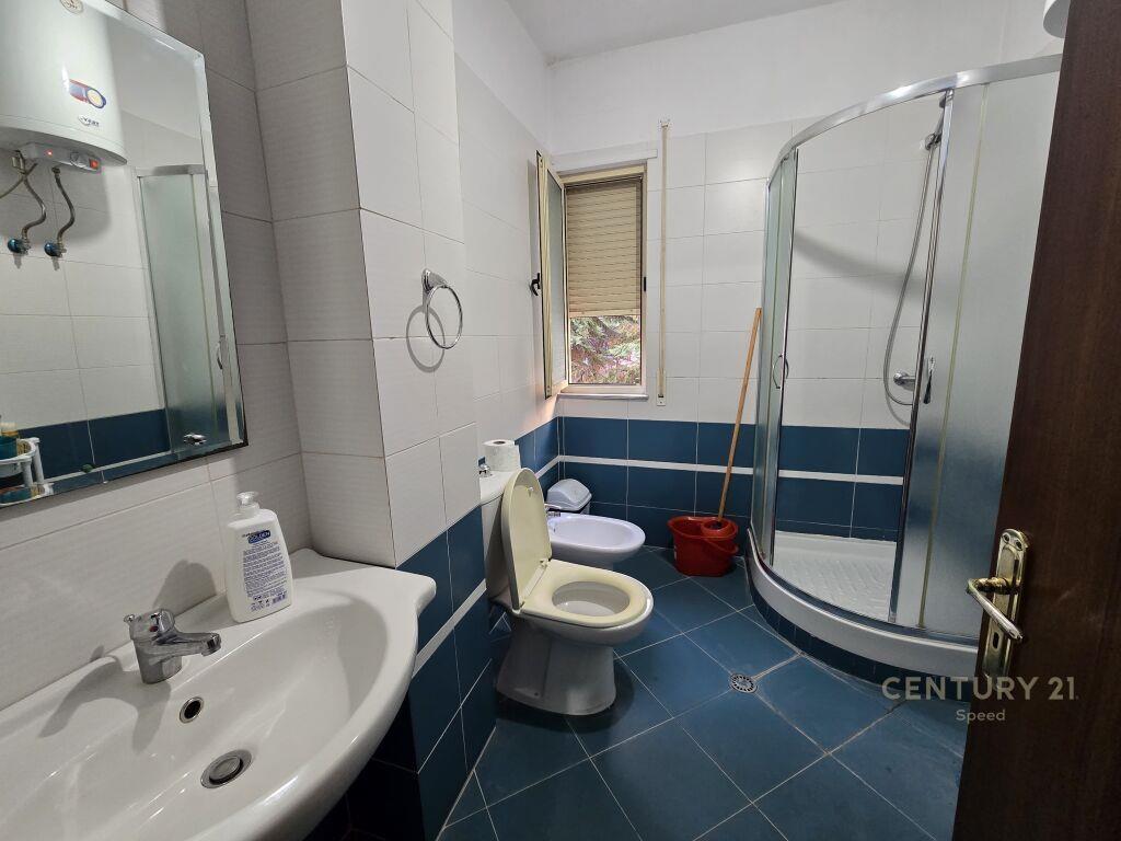 Shitet Apartament 2+1+2 Fresk € 125 000