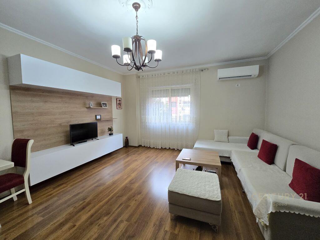 Shitet Apartament 2+1+2 Fresk € 125 000