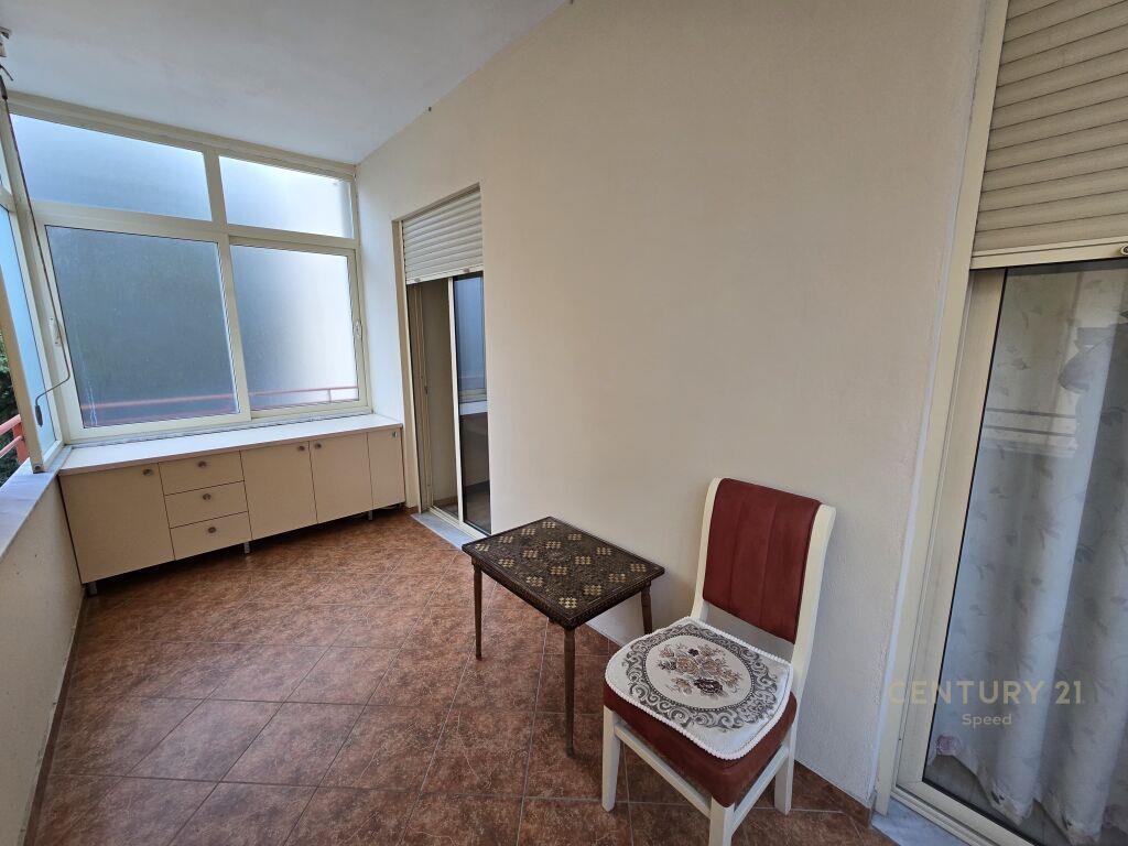 Shitet Apartament 2+1+2 Fresk € 125 000