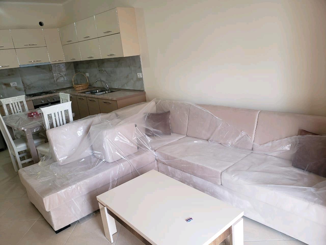 Jepet me qera apartament 1+1