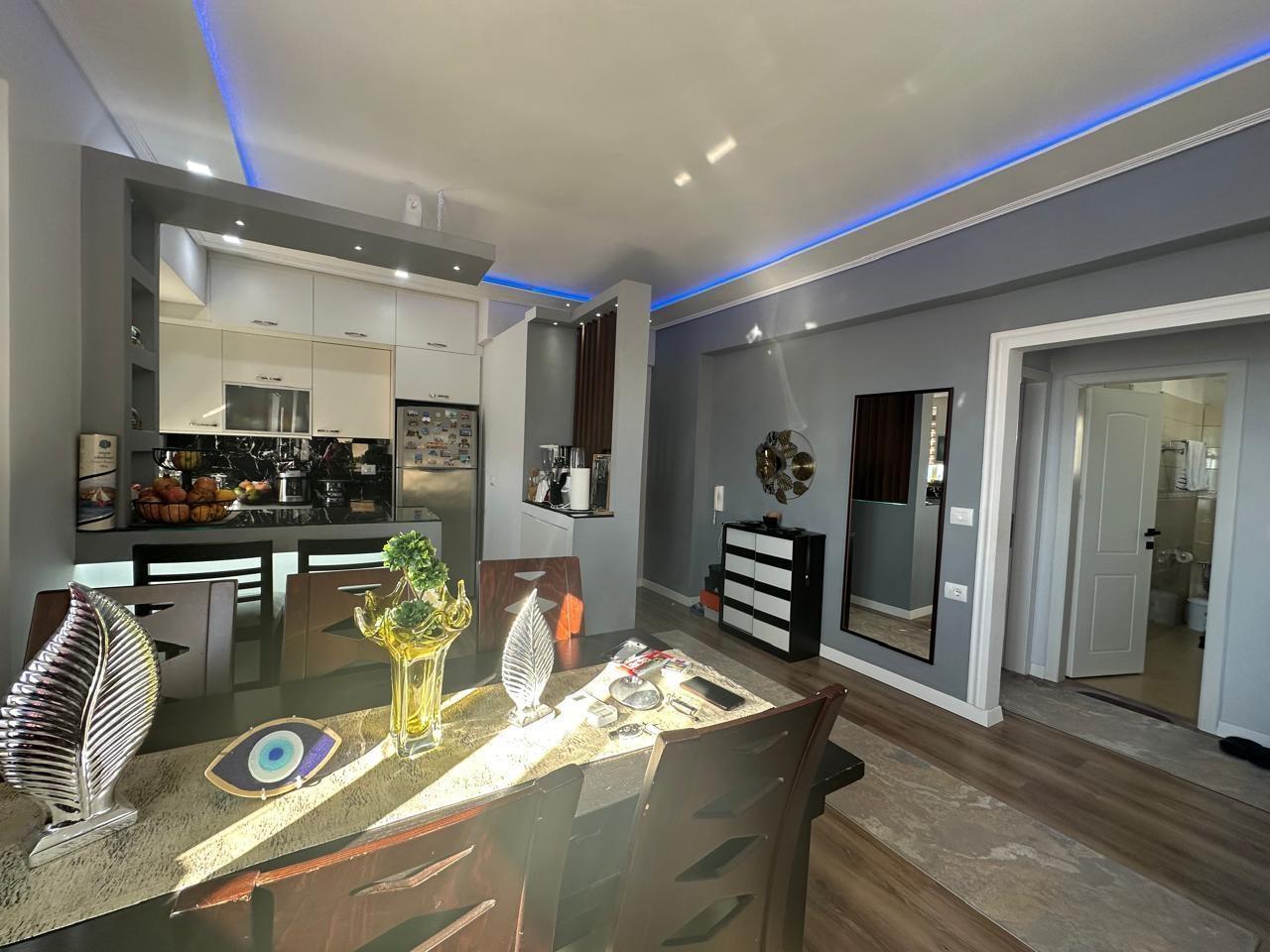 SHITET APARTAMENT 2+1 NE SARANDE