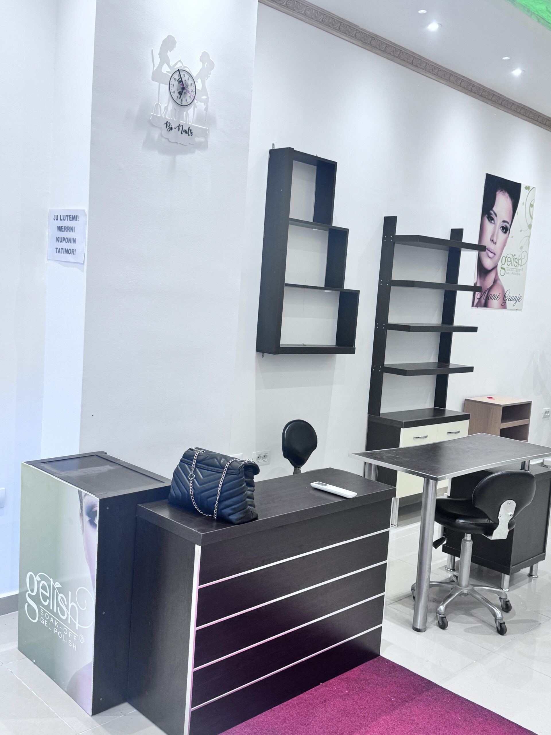 Dyqan 48Metra2 esht ne form katerore!