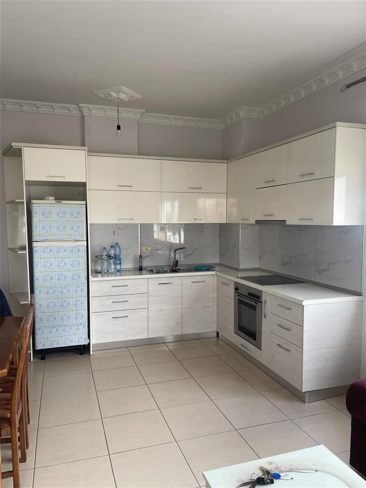 Apartament 2+1 me qera Fresku