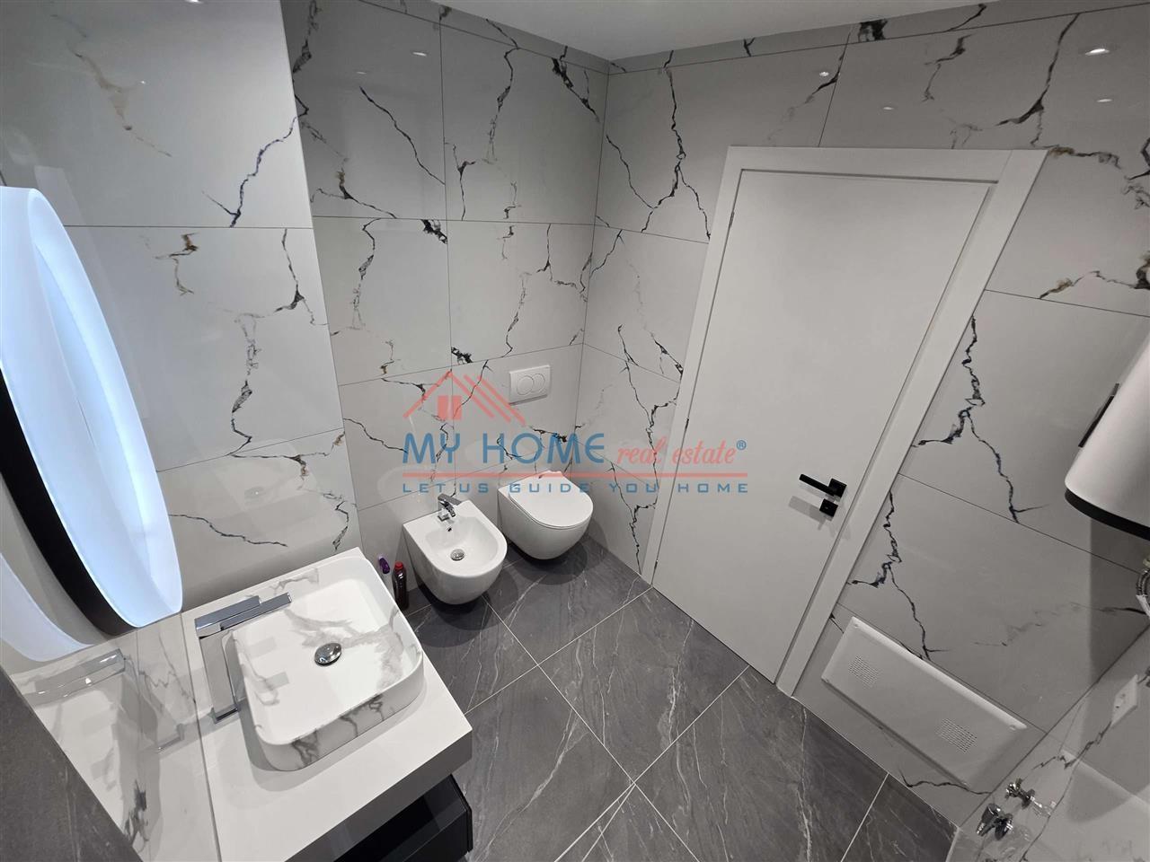 Apartament 2+1 Ne Shitje Te 21 dhjetori Tirane