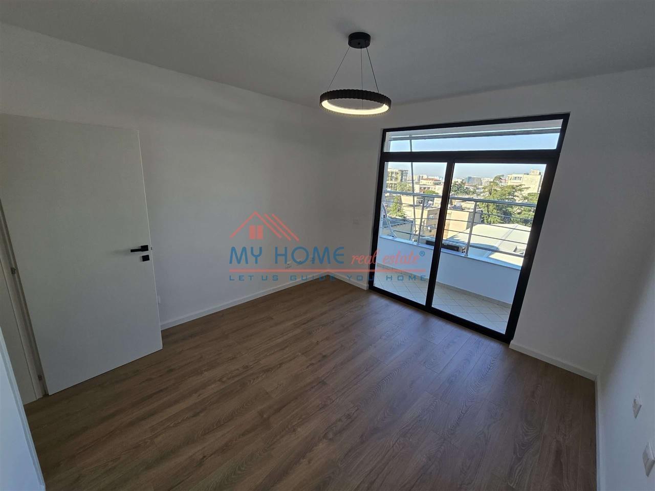 Apartament 2+1 Ne Shitje Te 21 dhjetori Tirane