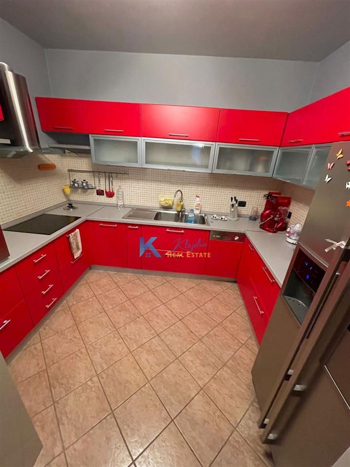 2+1 per qira te Bulevardi Zogu I